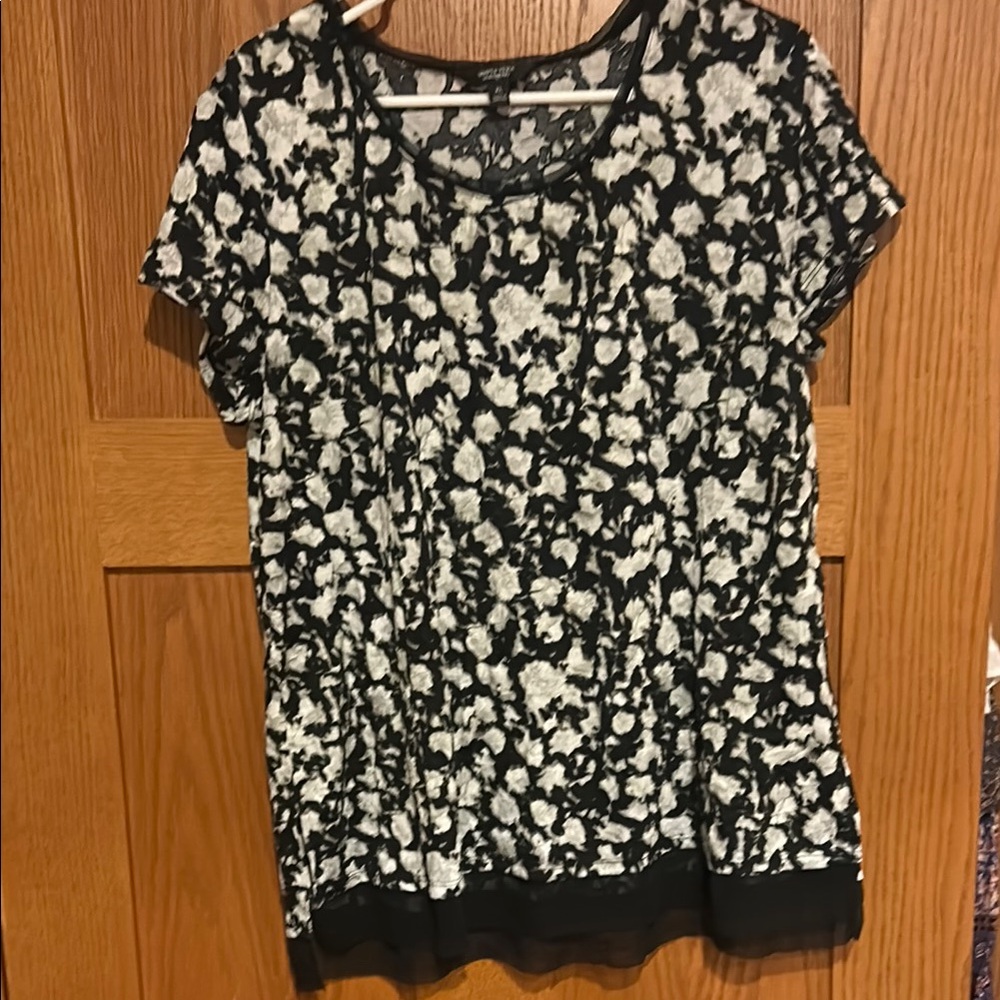 Chico's Black and White Floral Top